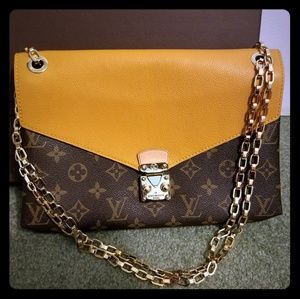 Authentic Louis Vuitton Monogram handbag